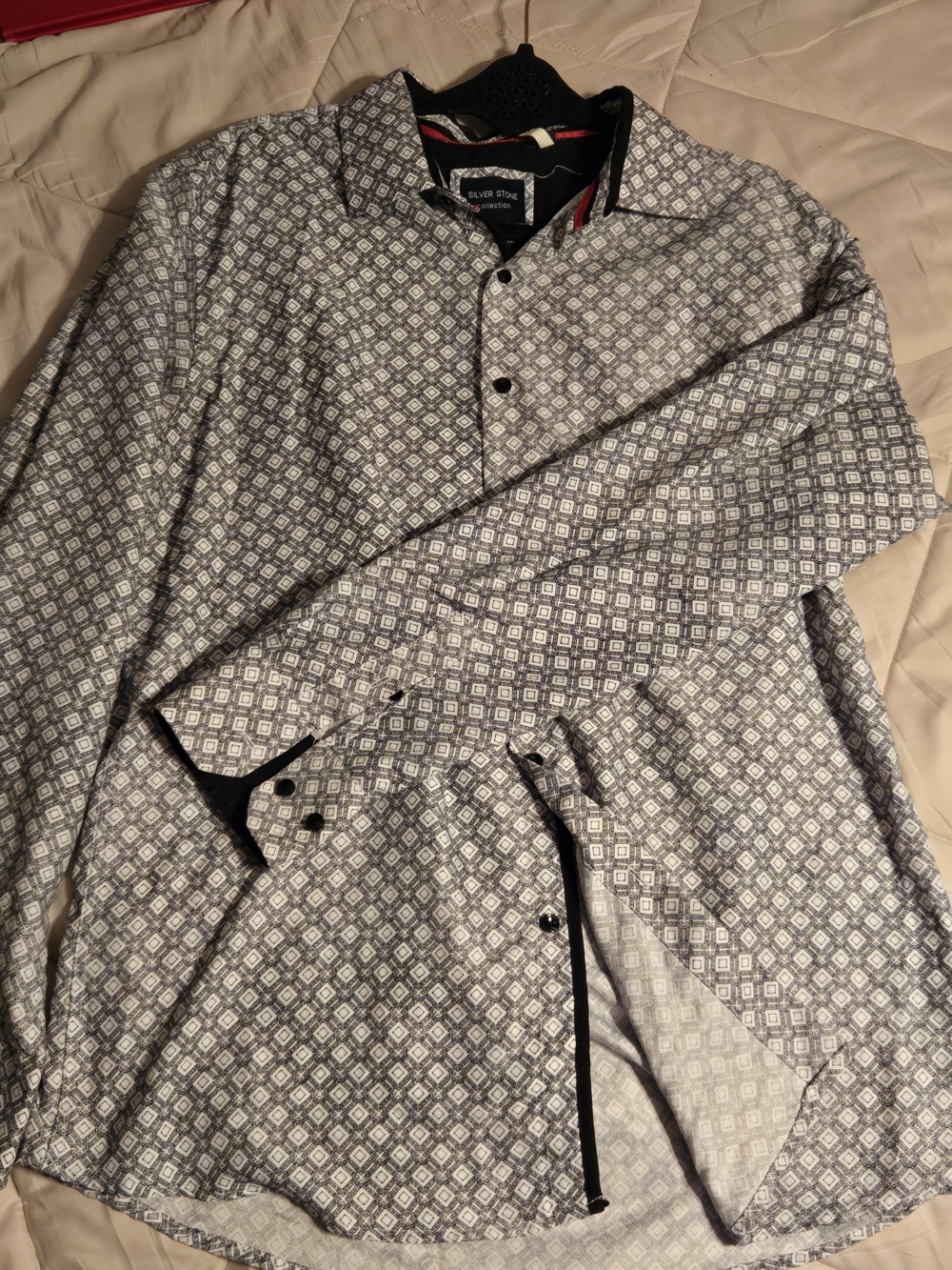 Silver Stone Men's Navy Geometric Button-Down Shirt